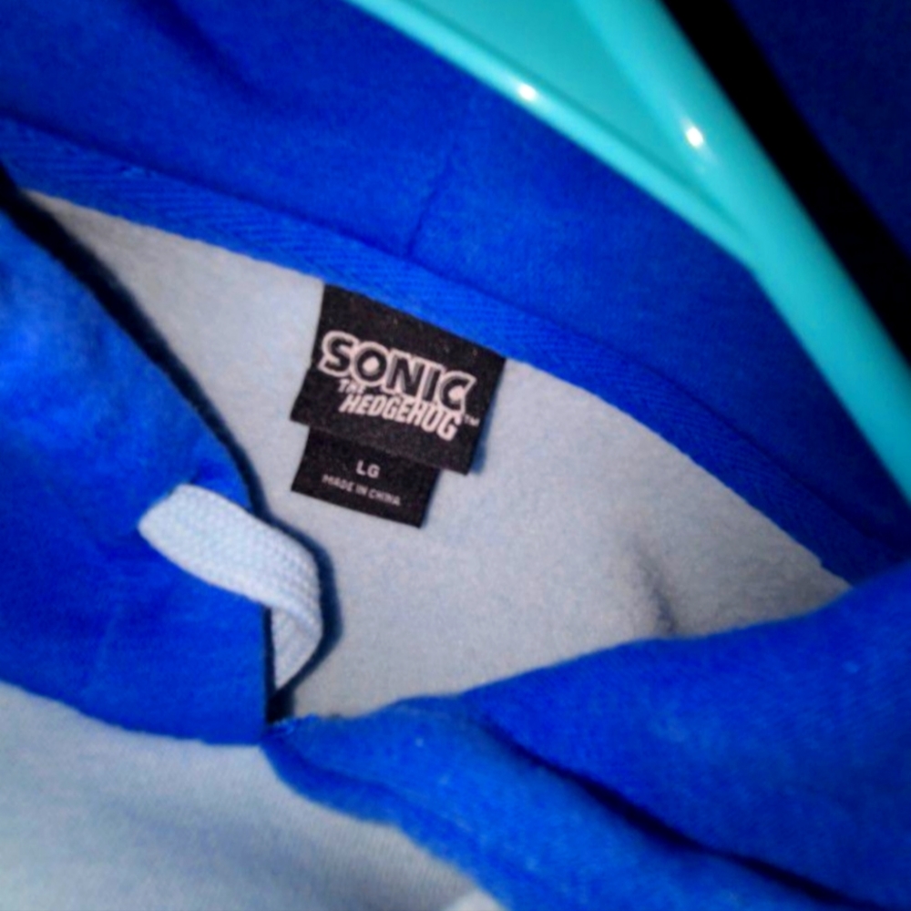 Sonic sweater